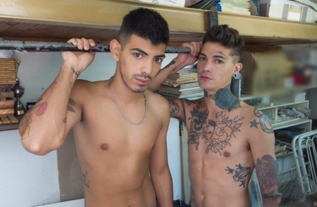 gejowski podglądacz masturbacja ekskluzywne porno galeria
