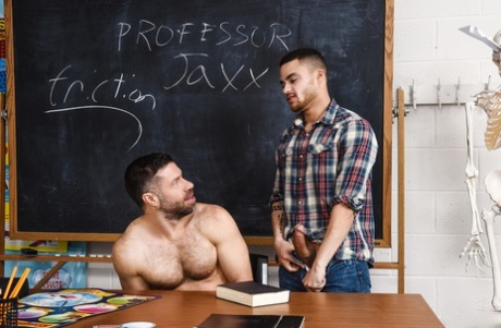 tvunget homoseksuel gloryhole hd fotos