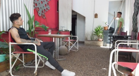 sort homoseksuel chat cam bedste kunst galleri