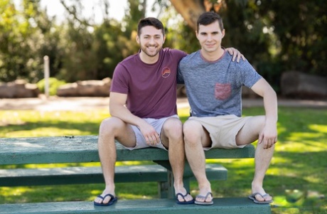 homoseksuel første gang sutter sexet hd Foto
