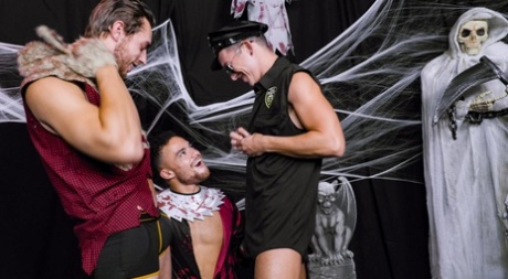 buttede behårede homoseksuelle mænd ret perfekt Foto