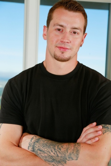 homoseksuel cam-til-cam chat kunst sex Foto