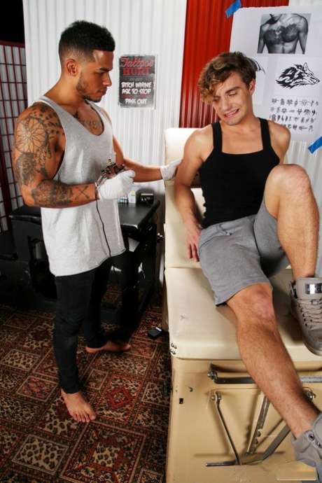 asiatisk homoseksuel nøgenmodel top kunst fotos