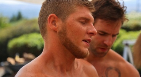 homoseksuelle interracial fisting hd nøgen fotos
