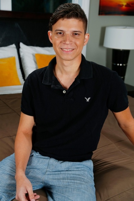 baisers gays ébène xxx haute qualité images