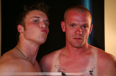 homoseksuel sissy ansigtsbehandling voksen bedst img