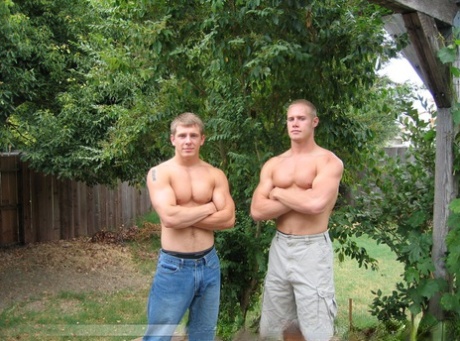 homoseksuel porno fitnesscenter brusebad pornografisk bedst Foto
