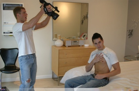 homoseksuel porno fitnesscenter brusebad porno bedst img
