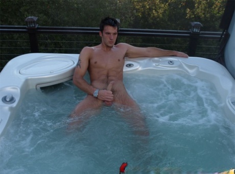 homoseksuel gloryhole interracial gratis smuk billeder