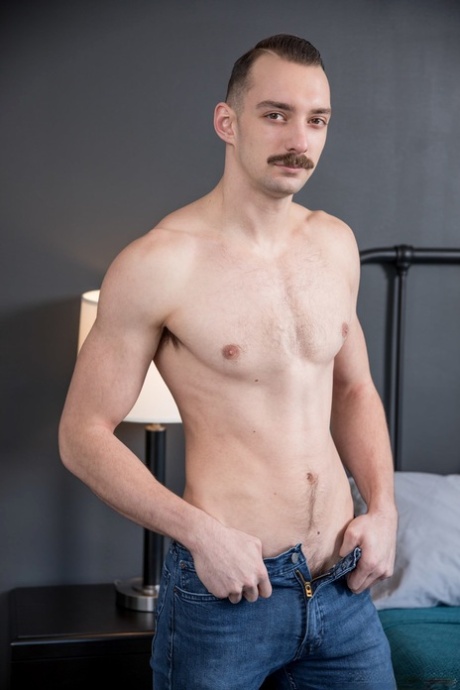 homoseksuel sort udendørs nøgen gratis img