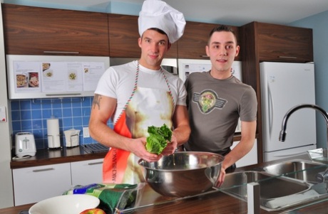 homoseksuelle mænd trekant varm hd pic