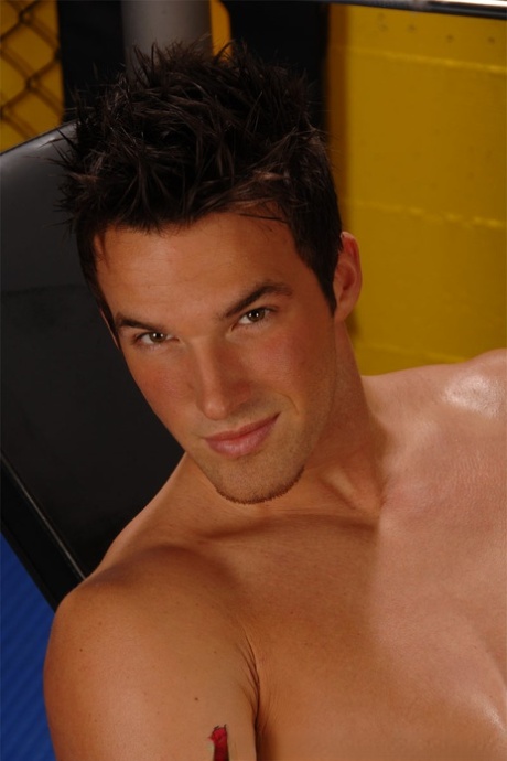 groupe gay se branle érotique sympa collection
