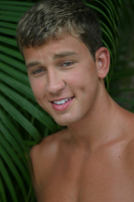 gay muscle hardcore beautiful nude images