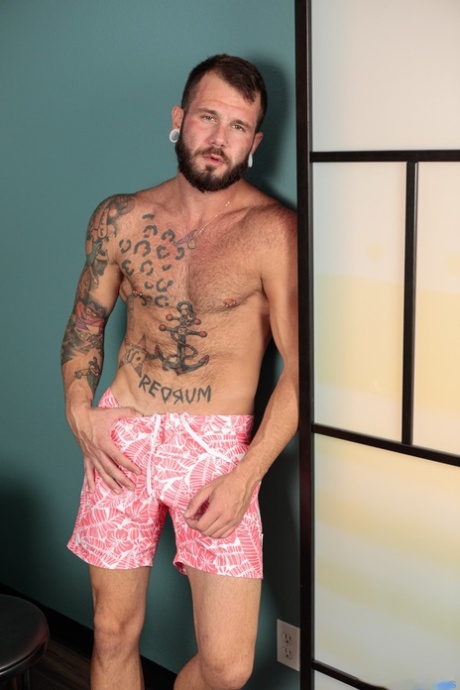 homoseksuel hær trekant gratis voksen fotos
