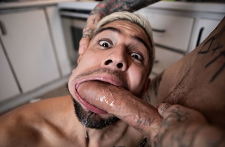 fat gay wanking pretty pic