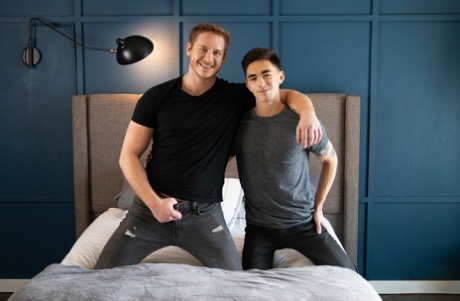 homoseksuel asiatisk gruppesex perfekt xxx Foto