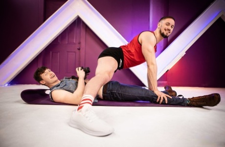 teen homoseksuel bondage porno nøgen erotisk gallerier