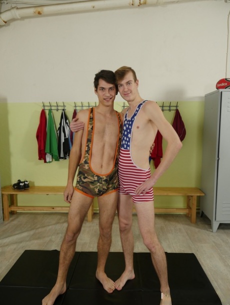 gejowskie krwawienie analne niezłe xxx galerie