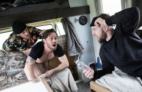 homoseksuel gruppe xxx fri nøgen billeder