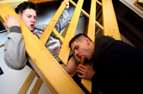 homoseksuel asiatisk bdsm porno top varmt billeder