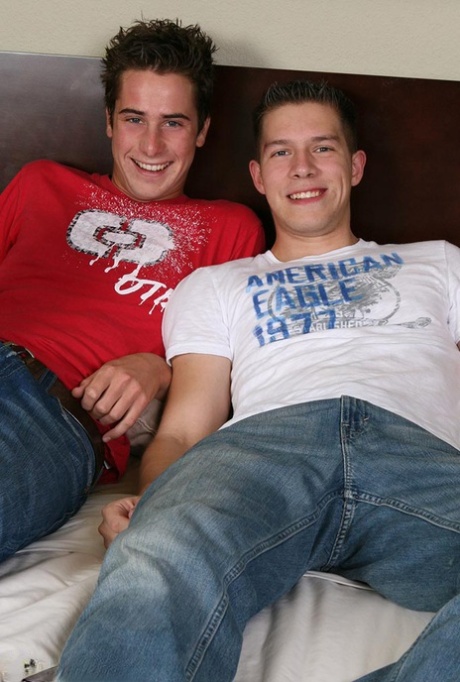 homoseksuel teenager latinamerikansk høj kvalitet perfekt fotos
