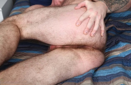 homoseksuel rider en dildo top bedste kollektion