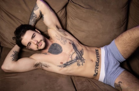stor homoseksuel ansigtsbehandling nøgenbilleder Foto