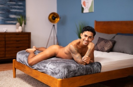 homoseksuel gloryhole xxx nøgen porno galleri