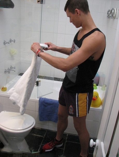 homoseksuel gloryhole cruising smukke bedste pic