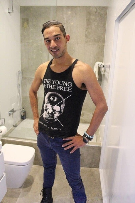 douche gay ébène nue en haute qualité archive