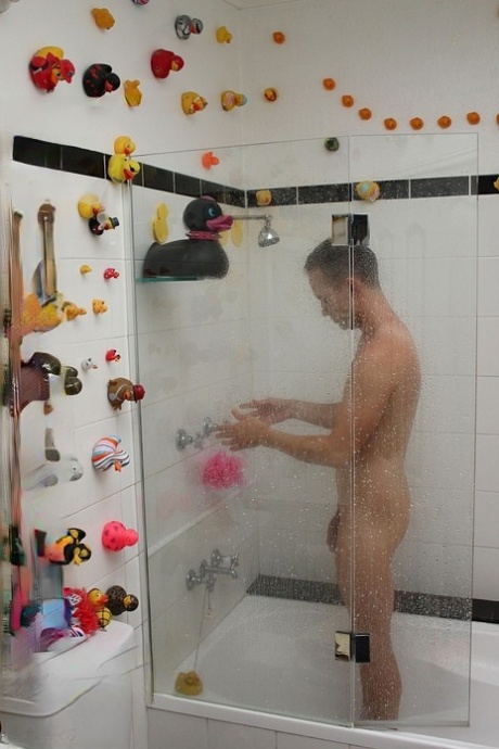 homoseksuelle på krydstogt på offentlige toiletter nøgen porno pic