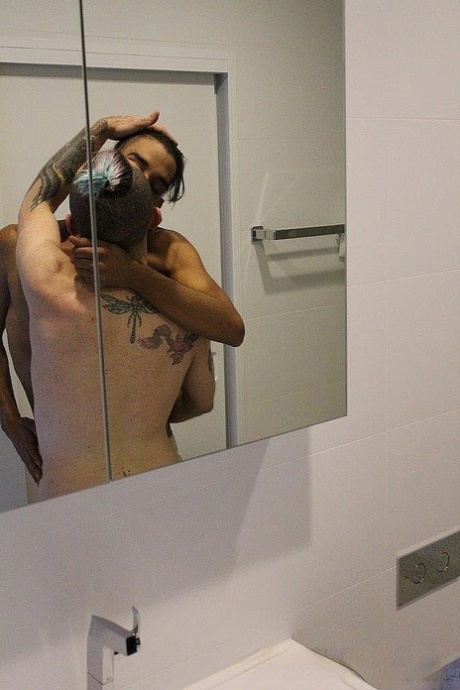fouettage desclaves homosexuels art exclusif galerie