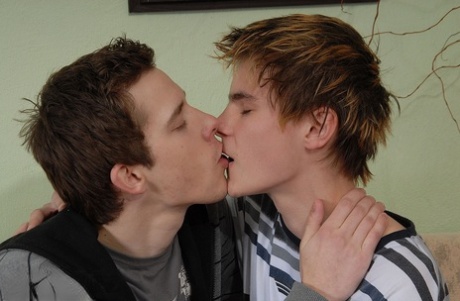 homoseksuel gruppe slave sexet kunst billede