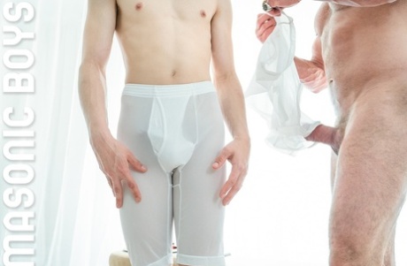 hans første homoseksuelle anal smuk erotisk pic