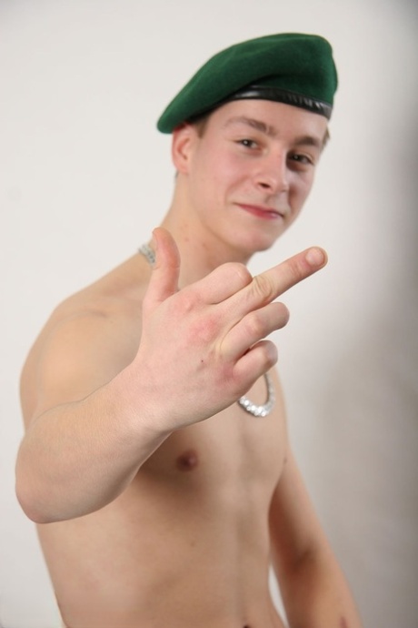 gejowski gloryhile wolny, nagi kino