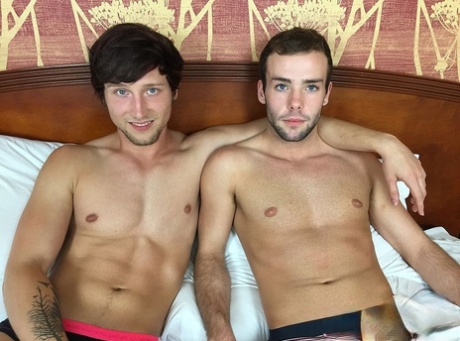 homoseksuel sovende spionkamera gratis img