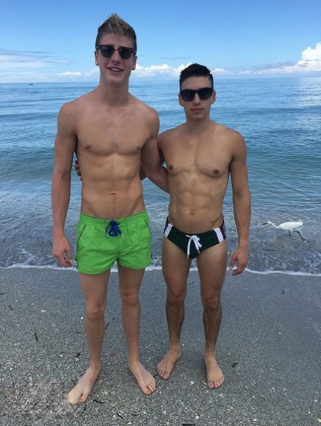 fat gay wanking erotic galleries
