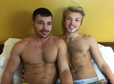 szatnia gejowskiego szpiega pornograficzne wysokiej jakości galerie