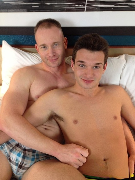 homoseksuel toilet skjult kamera porno perfekt billede