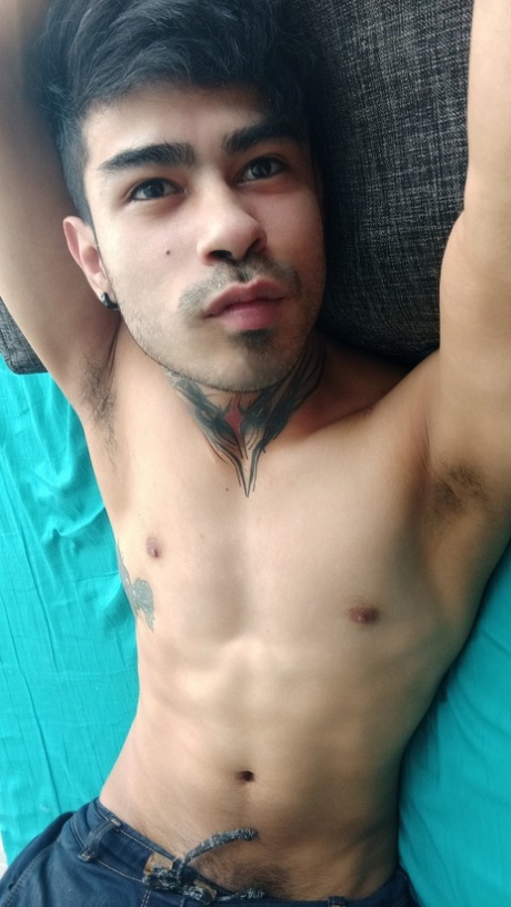 男孩脚趾 色情 圖片