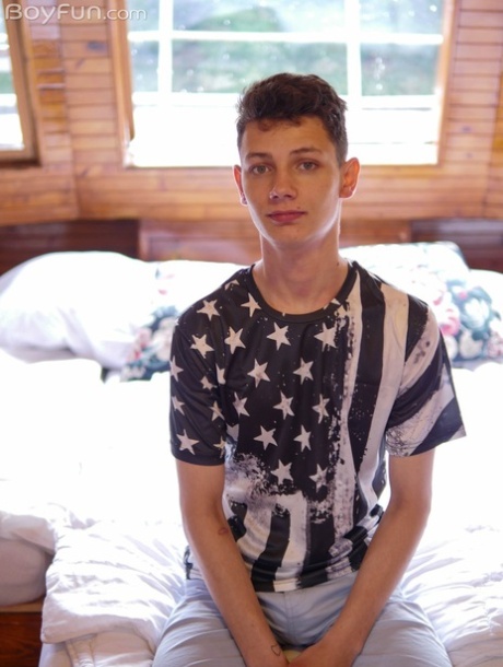 hidden gay boy free xxx picture