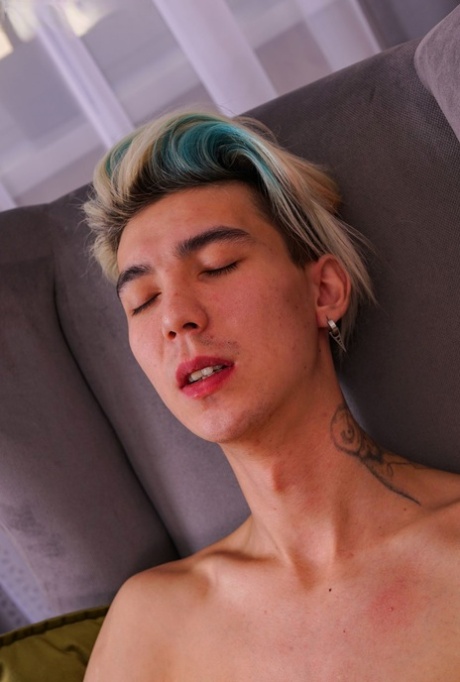 homoseksuel blandet race trekant nøgen hot img