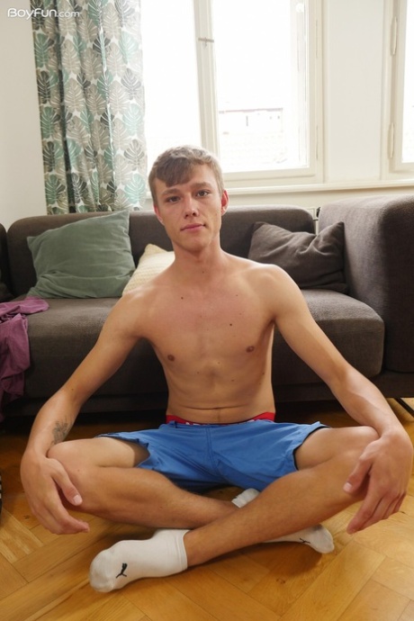 geje liżą stopy nagie porno galeria
