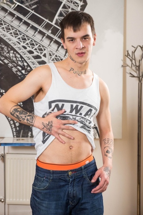 homoseksuel latino chaturbate nøgen dejlig pic