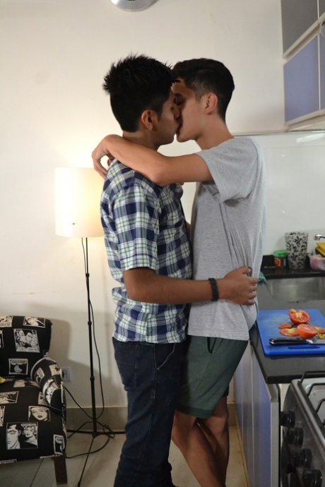 gratis homoseksuelle onanerer høj kvalitet perfekt billeder