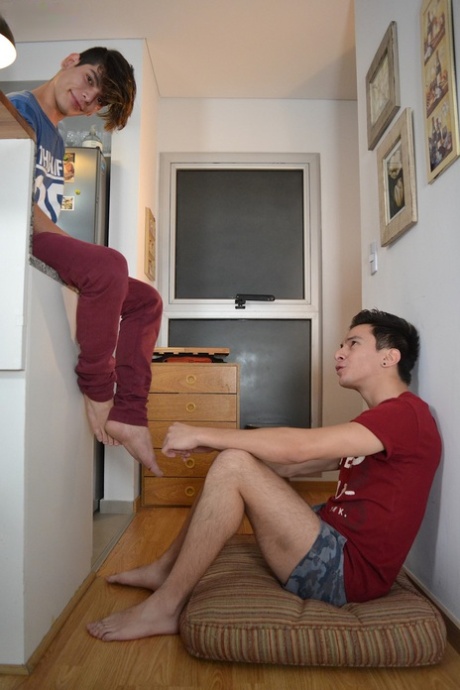 buttet homoseksuel latino nøgenbilleder perfekt galleri