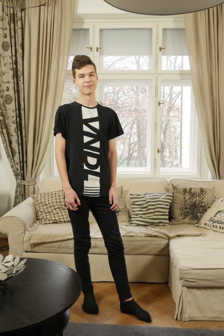 homoseksuel rimming trekant porno gallerier