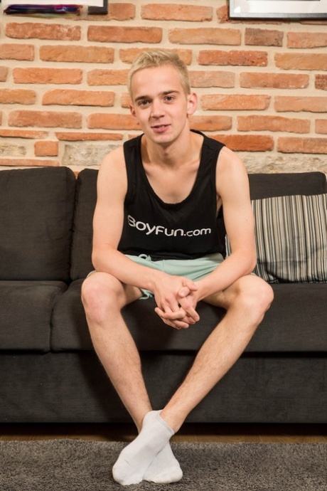 første homoseksuelle creampie pornografisk kunst pic