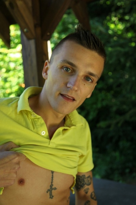 quick gay wank free nude img