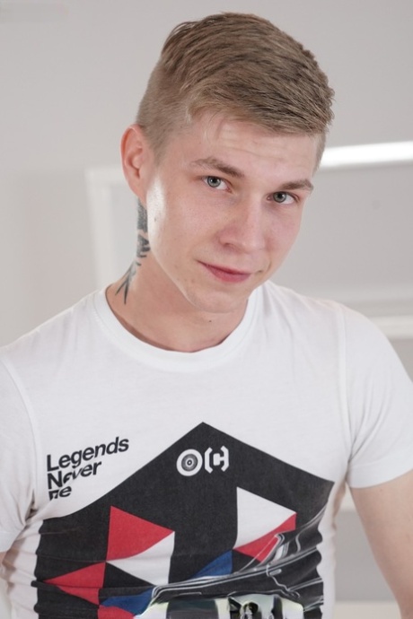 amatorskie gejowskie lanie najlepiej nago archiwum